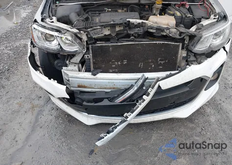 2020 Chevrolet Sonic Fwd Lt z USA, uszkodzony, nr VIN 1G1JD5SB3L4105478